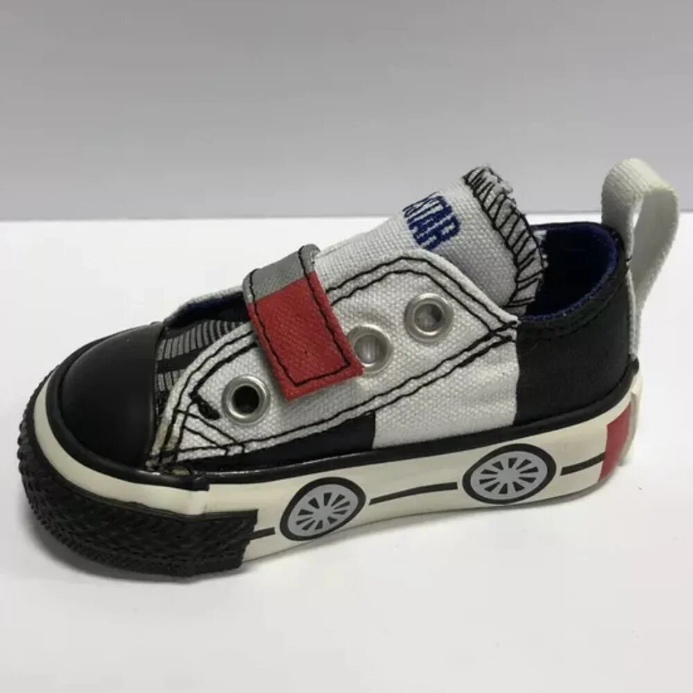 Converse Lo Top Slip On Sneaker Size 2 M Toddler